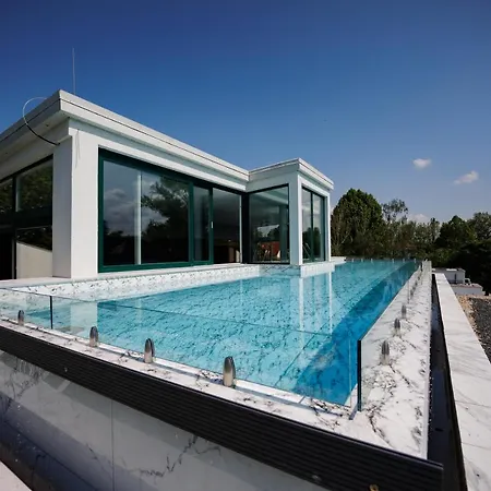 Bauhaus Wellness 102 Apartment Siofok