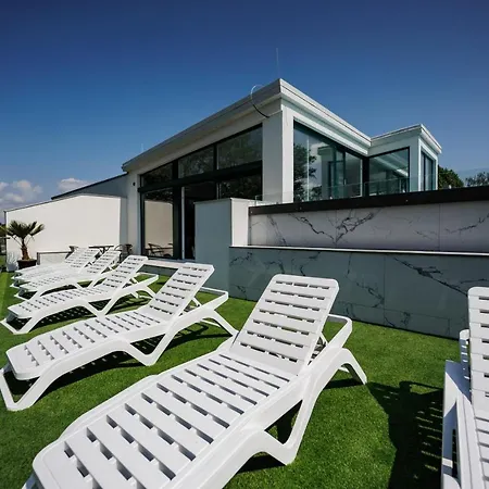 Lägenhet Bauhaus Wellness 102 *