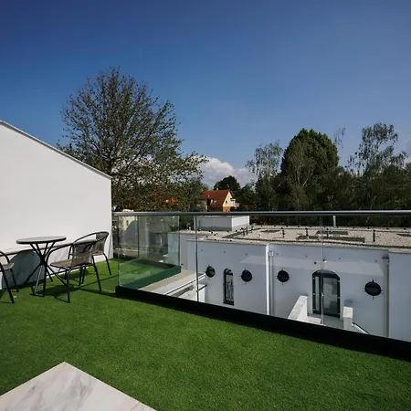 Lägenhet Bauhaus Wellness 102 *