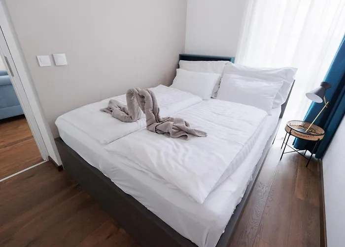 Bauhaus Wellness 102 Daire Siofok