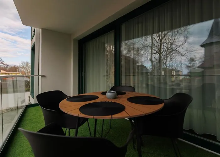 Bauhaus Wellness 102