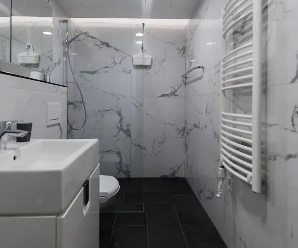 Appartement Bauhaus Wellness 102 *