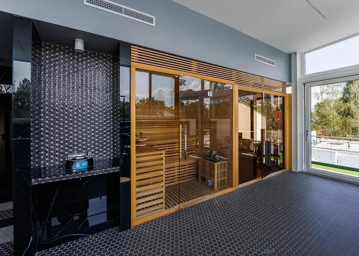 Bauhaus Wellness 102 *